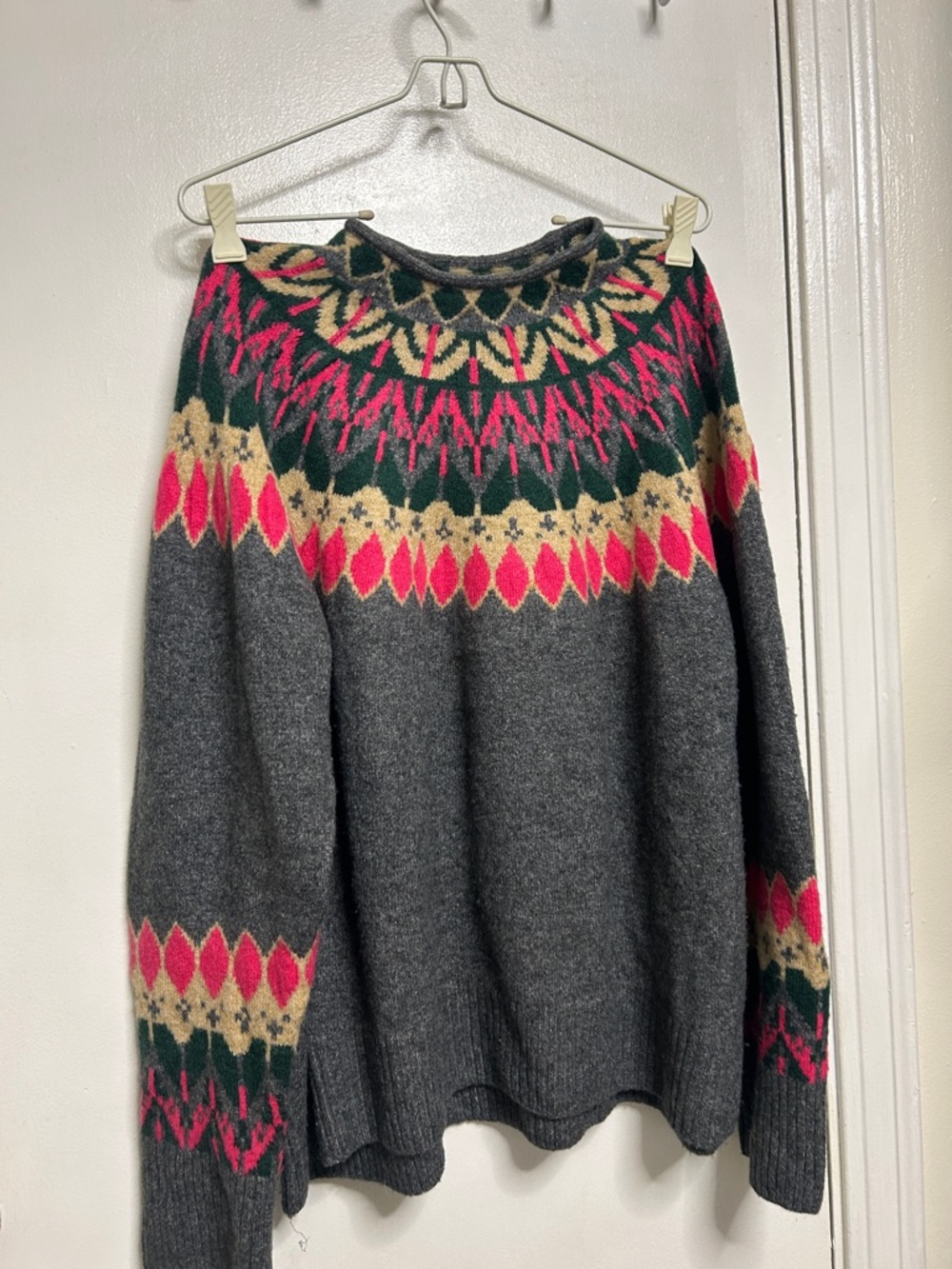 Vince Camuto Gray Fair Isle Crewneck Sweater with Pink and Cream Accents